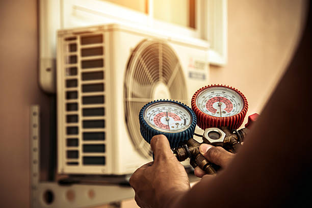 Professional Air Conditioning Service technician working in Hewitt, TX